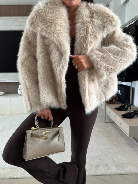 Fur Warmer beige