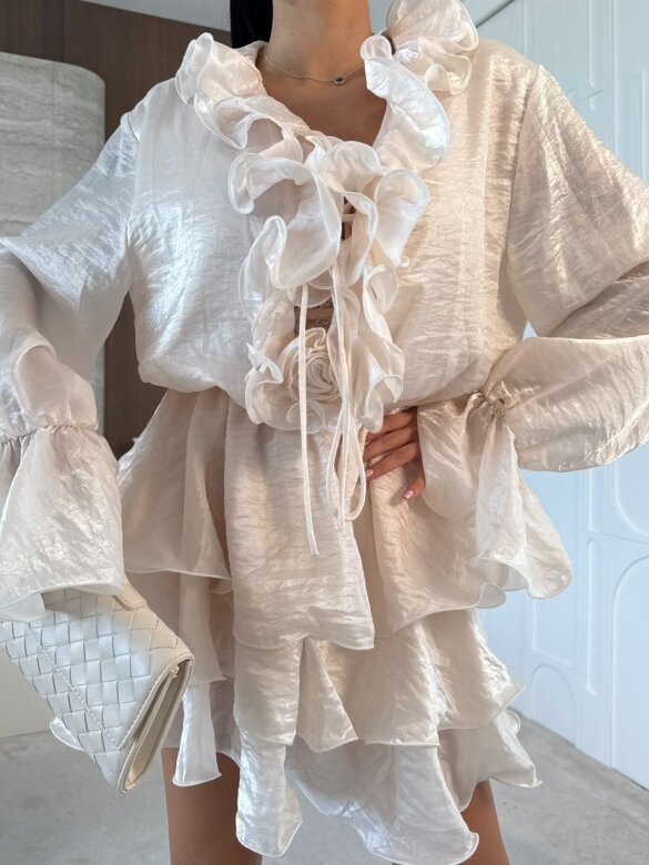 Sukienka Diamanti ze spodenkami nude