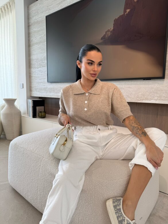 Sweter Tullip z kołnierzem beżowy