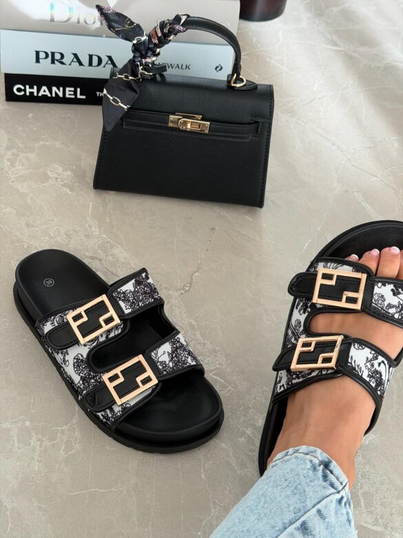 Klapki Royal Slide czarno-białe