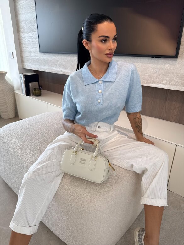 Sweter Tullip z kołnierzem błękitny