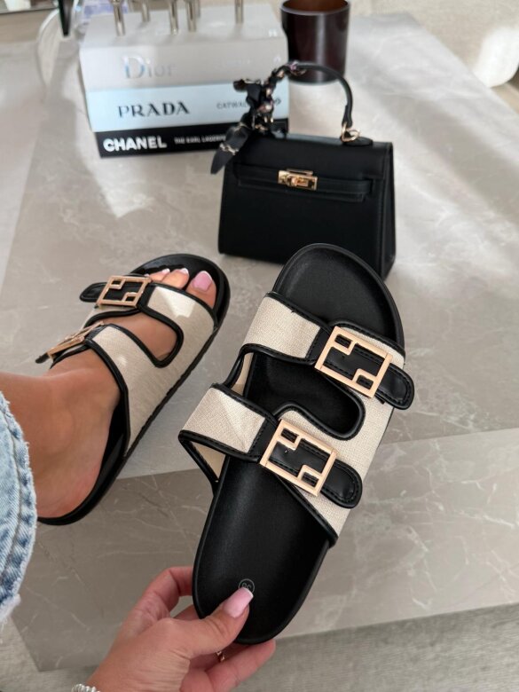 Klapki Royal Slide czarno-beżowe