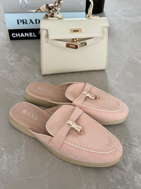 Klapki Vouge zamszowe pudrowe