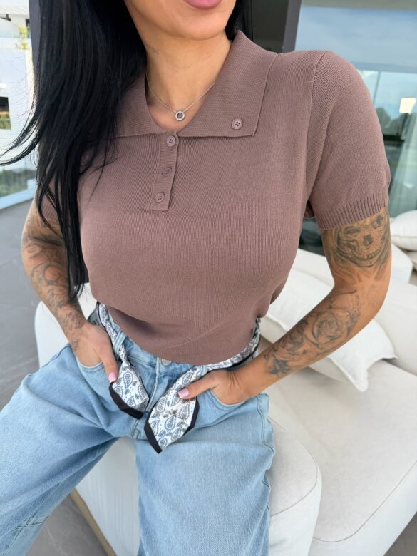 T-shirt Faletto z apaszką brązowy