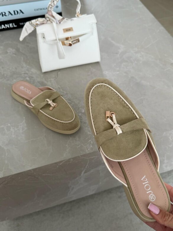 Klapki Vouge zamszowe matcha