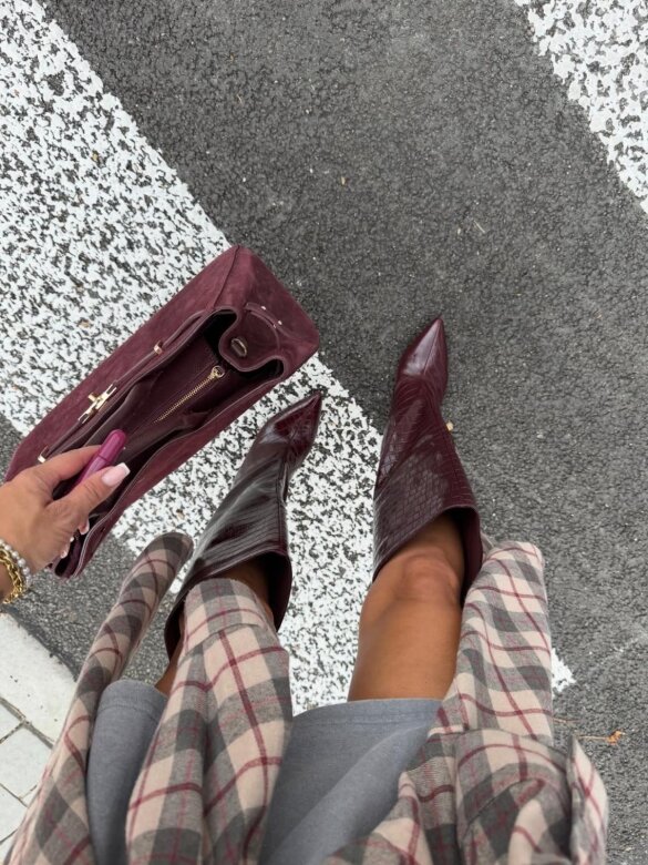 High Boots Blancas claret