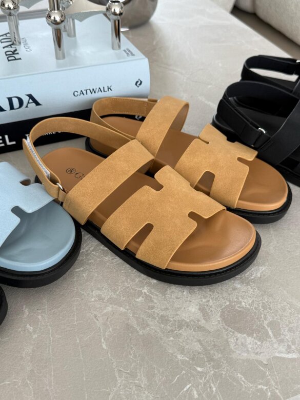 Sandały Caterino karmelowe 