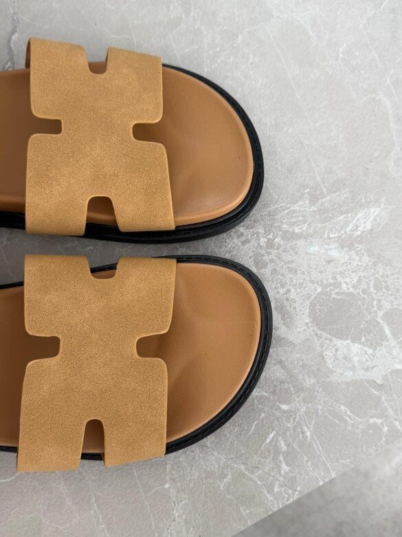 Sandały Caterino karmelowe 