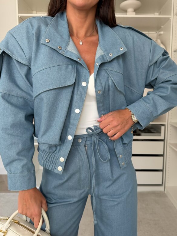 Bomberka Sandre jeans jasnoniebieska