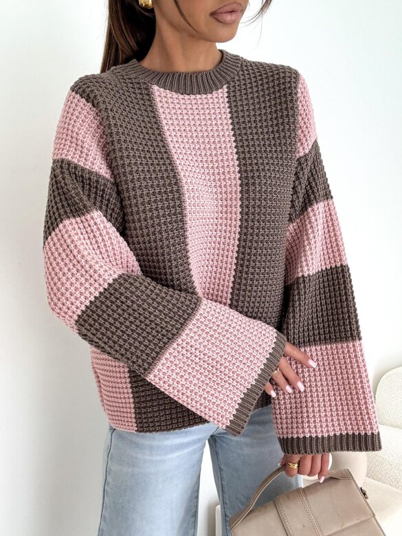 Sweter Christiano czekoladowo-pudrowy