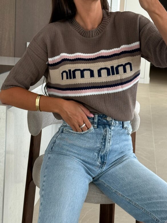 Sweter Carinio w paski mocca-pudrowy