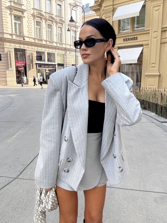 Marynarka Sindela w paski szara