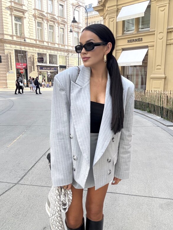 Marynarka Sindela w paski szara