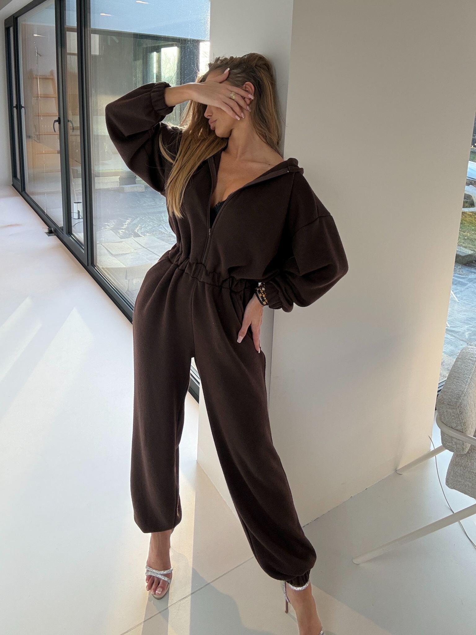 Kombinezon Lorisson z wełną czekoladowy 