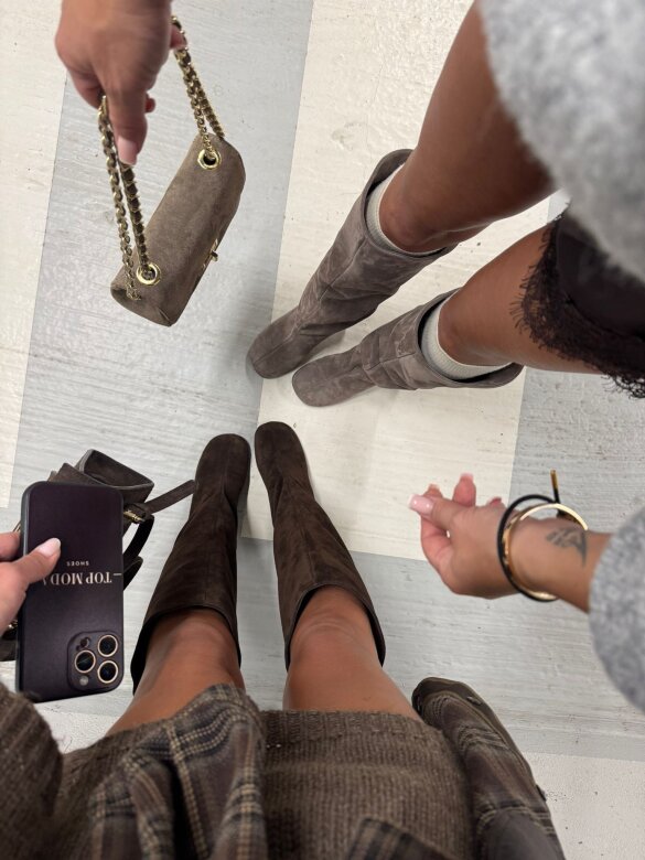 Kozaki Musscat skóra naturalna popielate