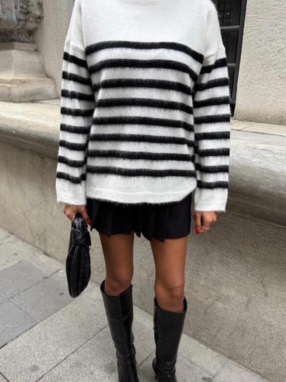 Sweter Palmero w paski biało-czarny