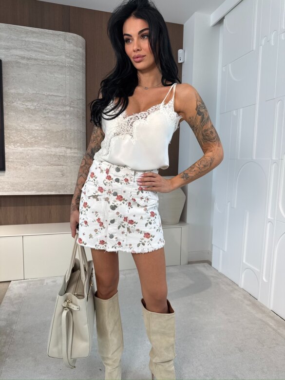 Spódniczko-szorty Alicce w kwiaty białe