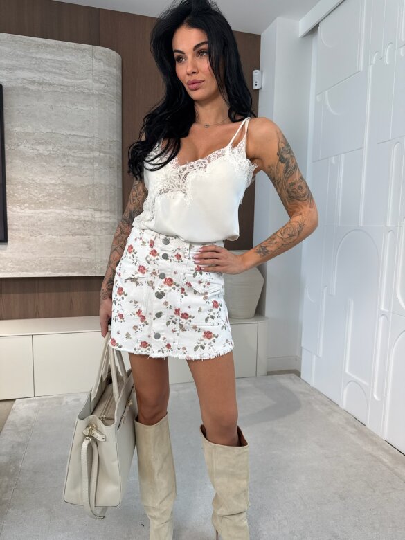 Spódniczko-szorty Alicce w kwiaty białe