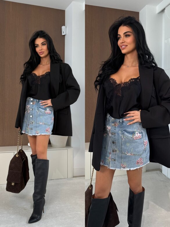 Spódniczko-szorty Alicce w kwiaty jasnoniebieskie