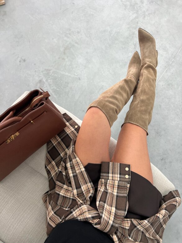 Kozaki Labell zamszowe beżowe