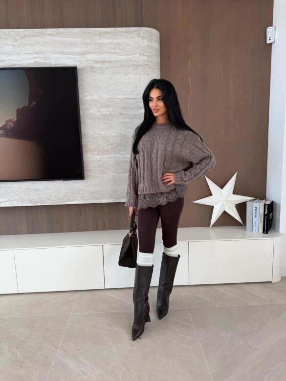 Sweter Velanze z koronką latte