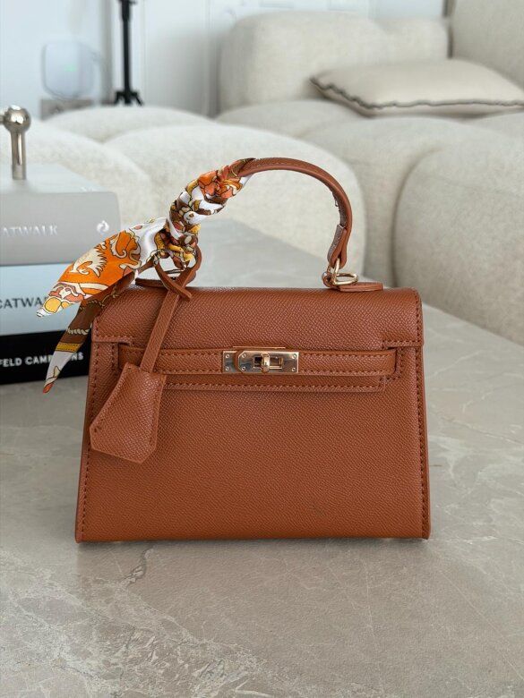 Torebka Nerina mini z apaszką brązowa 