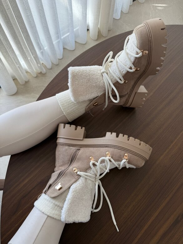 Botki Vetrine beżowe 