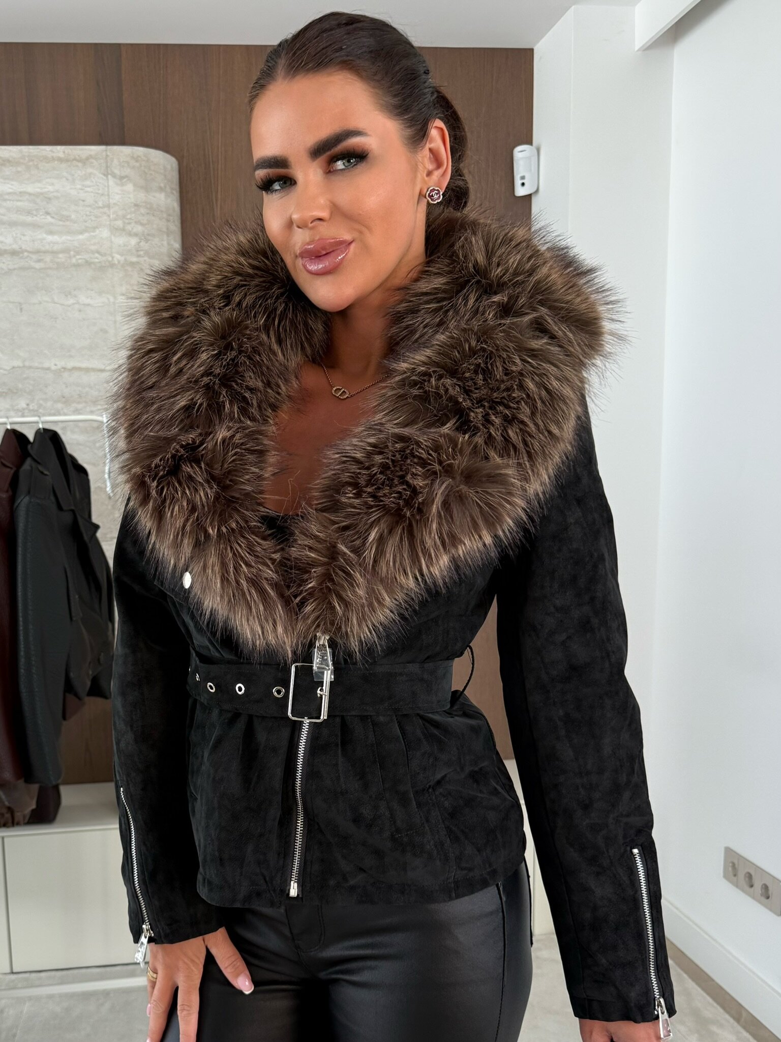 Kurtka Arborie z futerkiem czarna