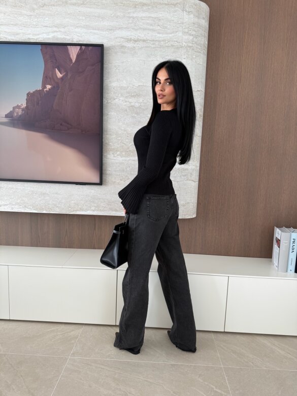 Sweter Raffine prążkowany czarny