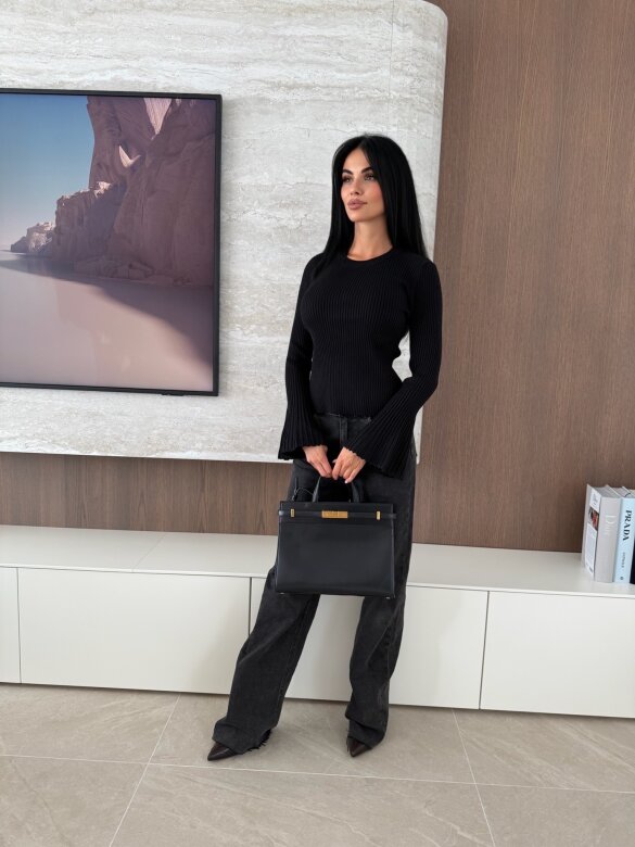 Sweter Raffine prążkowany czarny