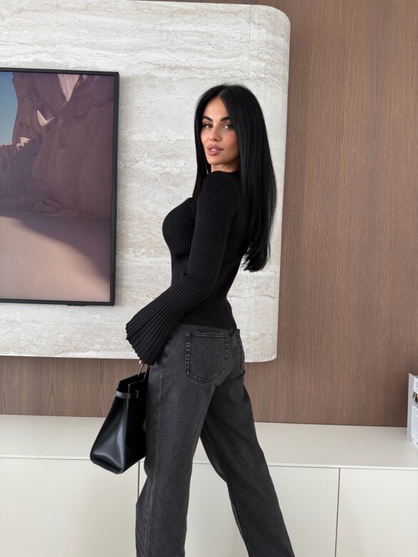 Sweter Raffine prążkowany czarny