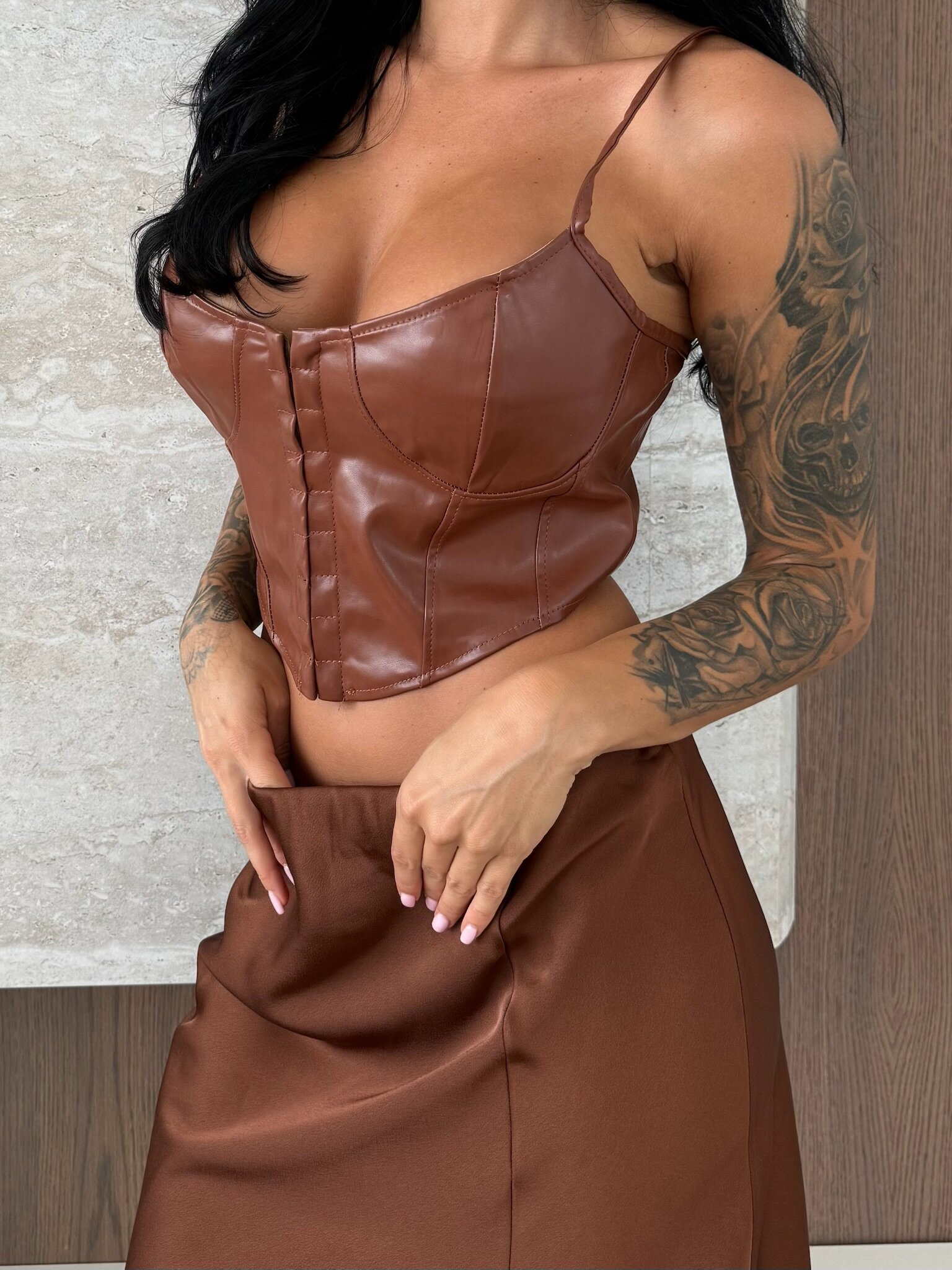 Top Allure short eko skóra czekoladowy