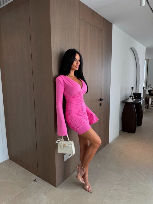 Sukienka Ulessa różowa