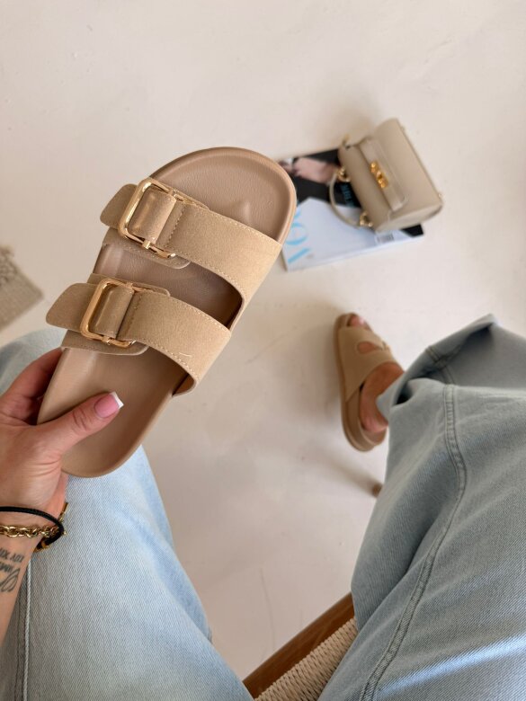 Klapki Betty jasnobeżowe 