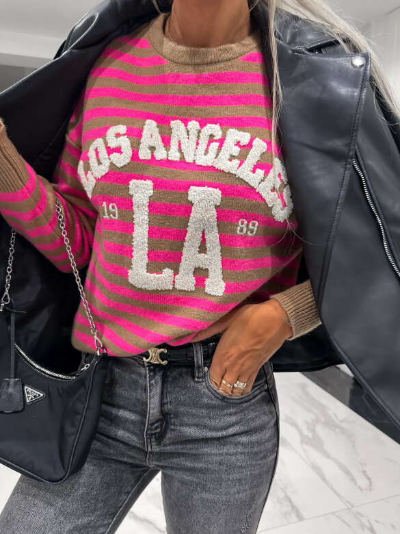 Sweter LA w paski karmelowo-różowy