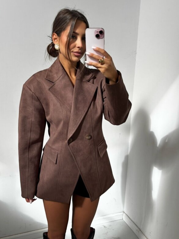 Marynarka Arliss taliowana czekoladowa 