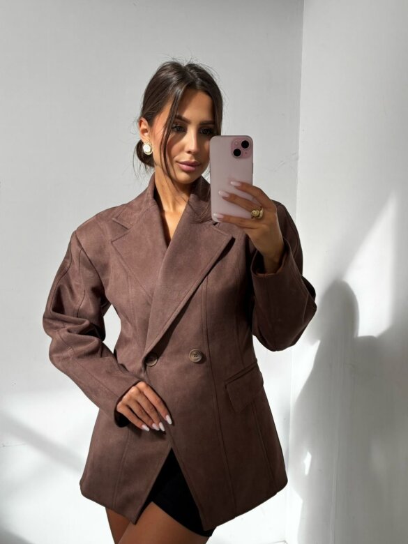 Marynarka Arliss taliowana czekoladowa 