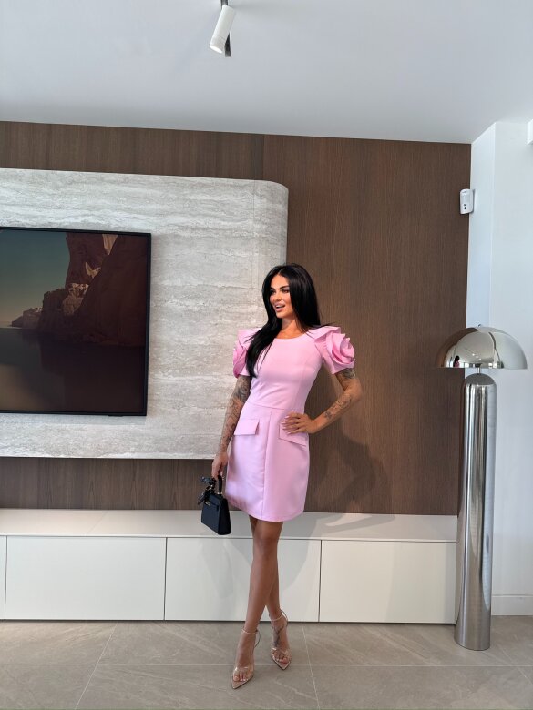 Sukienka Venessa z różami pudrowa 